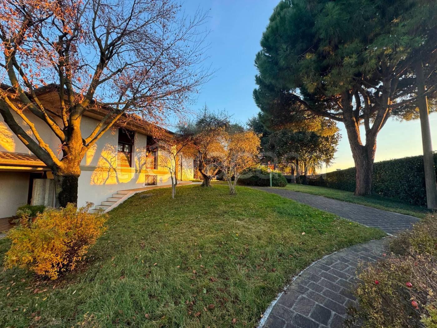 Villa a Rossano Veneto · Via San Lorenzo, 6